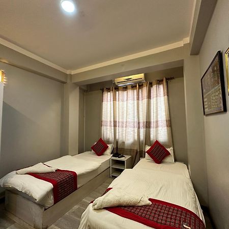 8848 Hostel Kathmandu Buitenkant foto