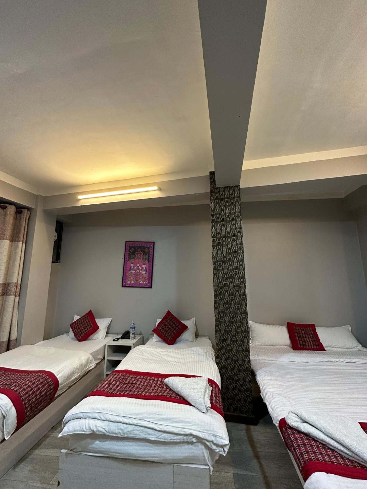 8848 Hostel Kathmandu Buitenkant foto